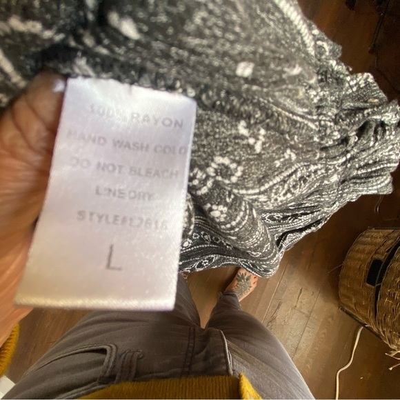 By Together Floral Button Down Puff Sleeve Wide Leg Stretchy Waist Jumpsuit SZ L - Picture 11 of 11